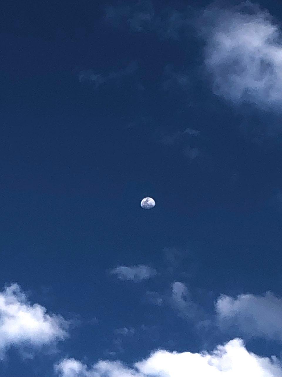 The Moon over Pearsall, Australia — waxing gibbous, Lunar Day 12