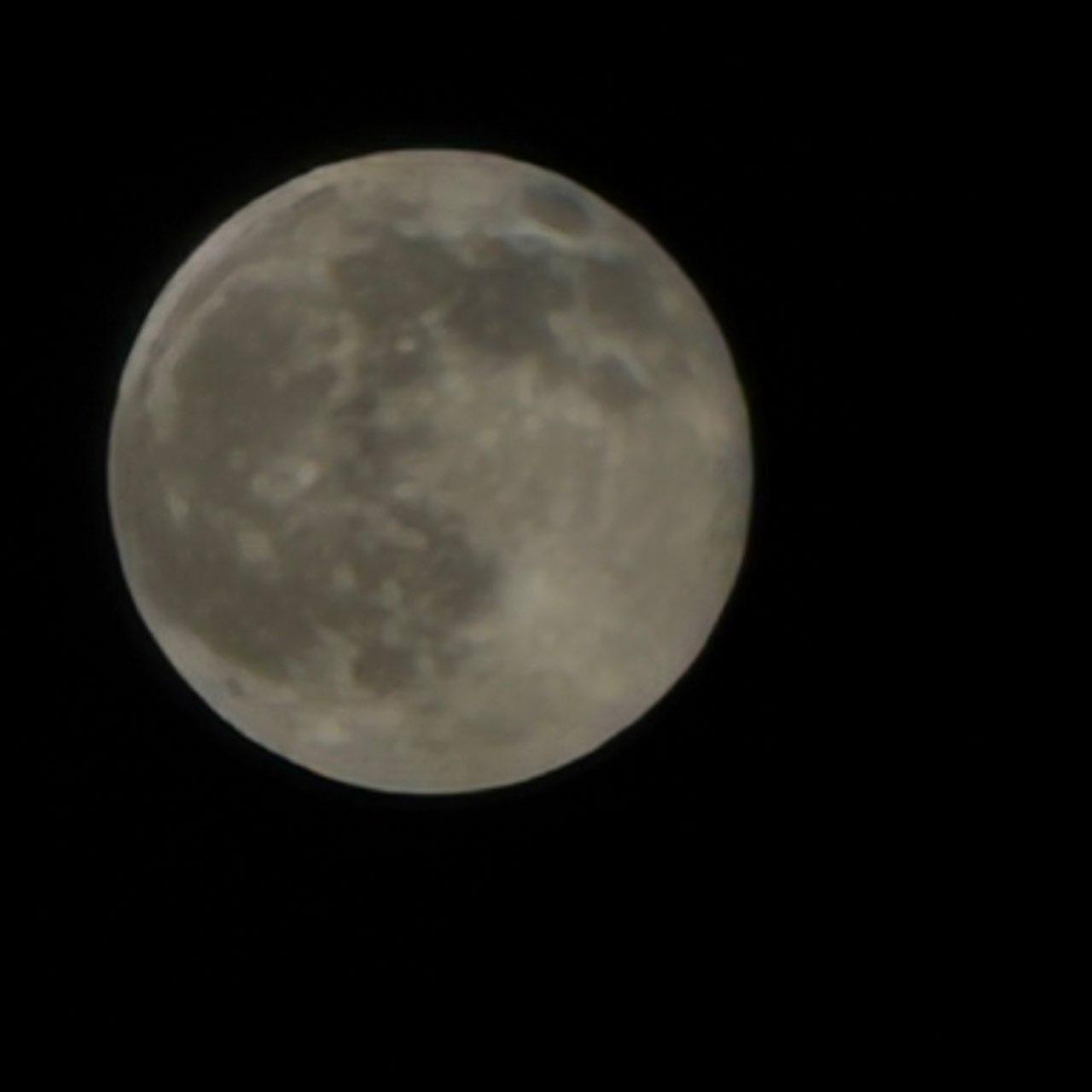 The Moon over Nepal — full moon, Lunar Day 17