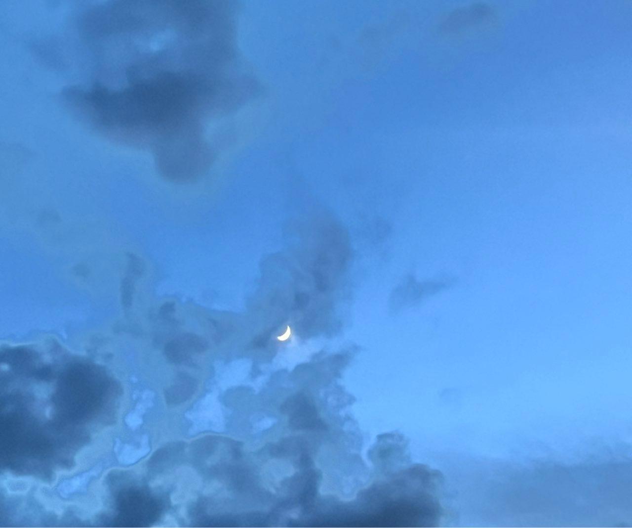 The Moon over Naples, Italy — waxing crescent, Lunar Day 5