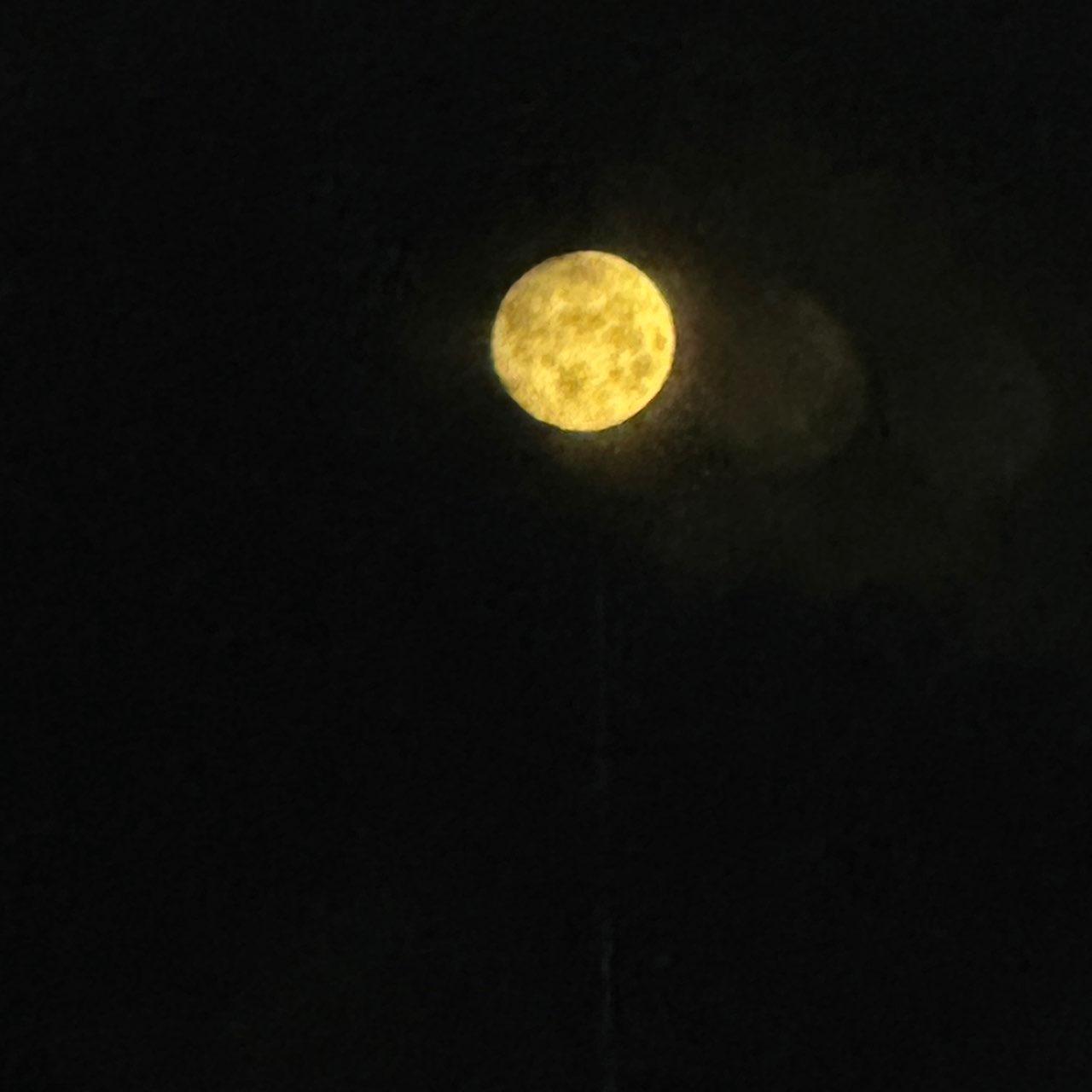 The Moon over Frankfurt am Main, Deutschland — full moon, Lunar Day 14