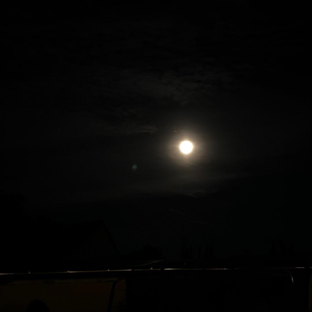 The Moon over Hajdúnánás, Hungary — full moon, Lunar Day 17