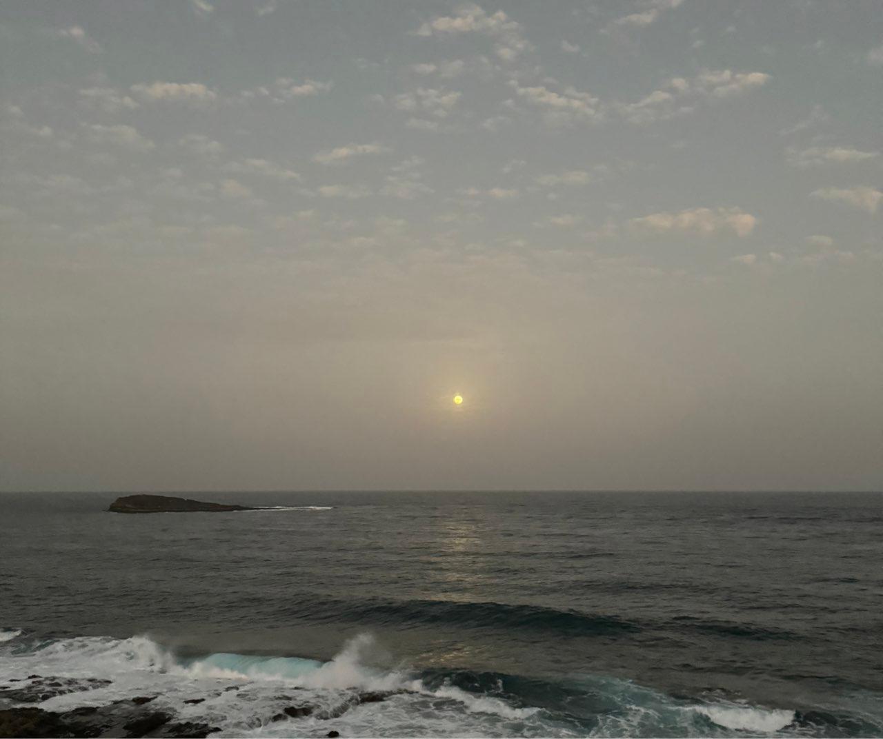 The Moon over Agüimes, España — full moon, Lunar Day 15