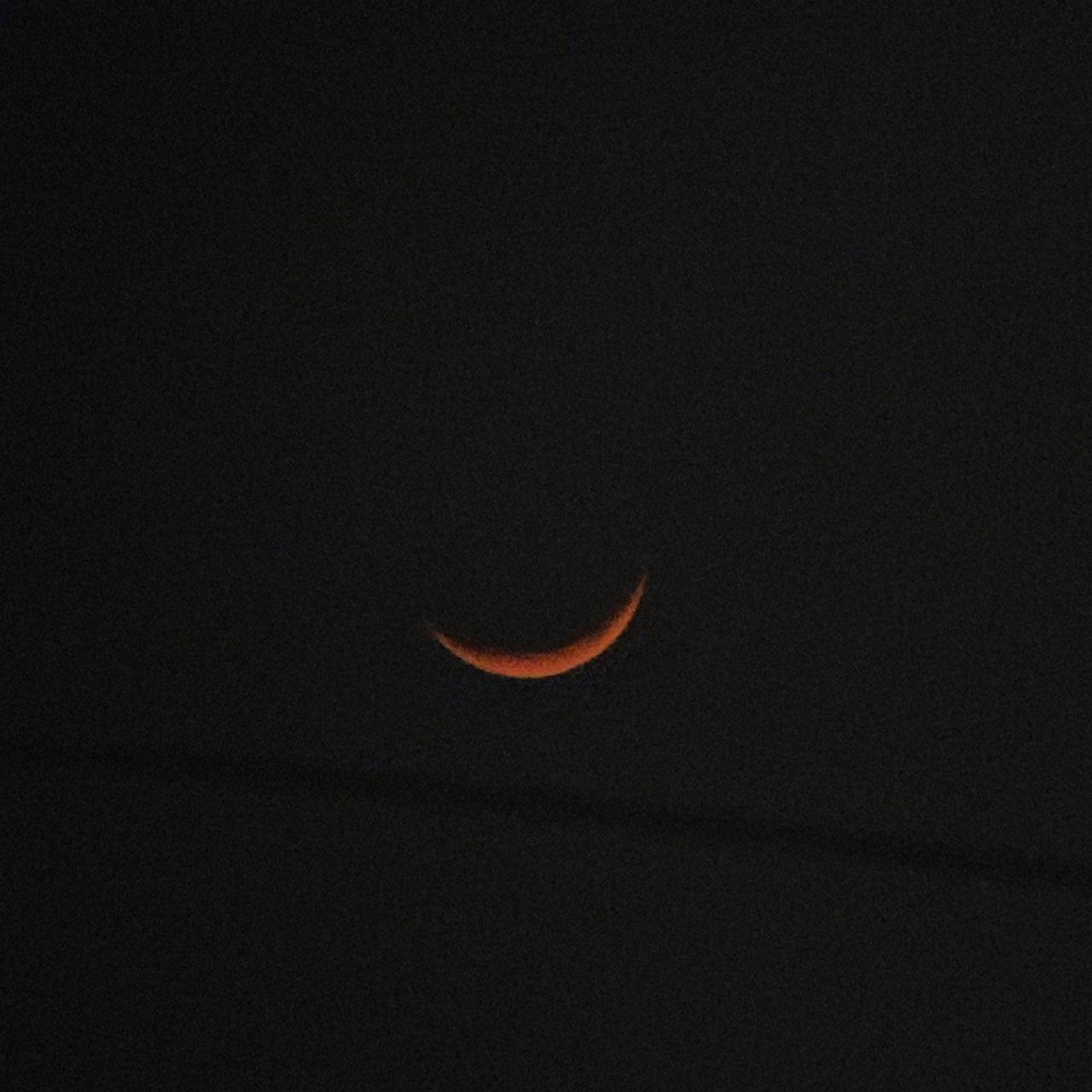 The Moon over Reynosa, México — waxing crescent, Lunar Day 4