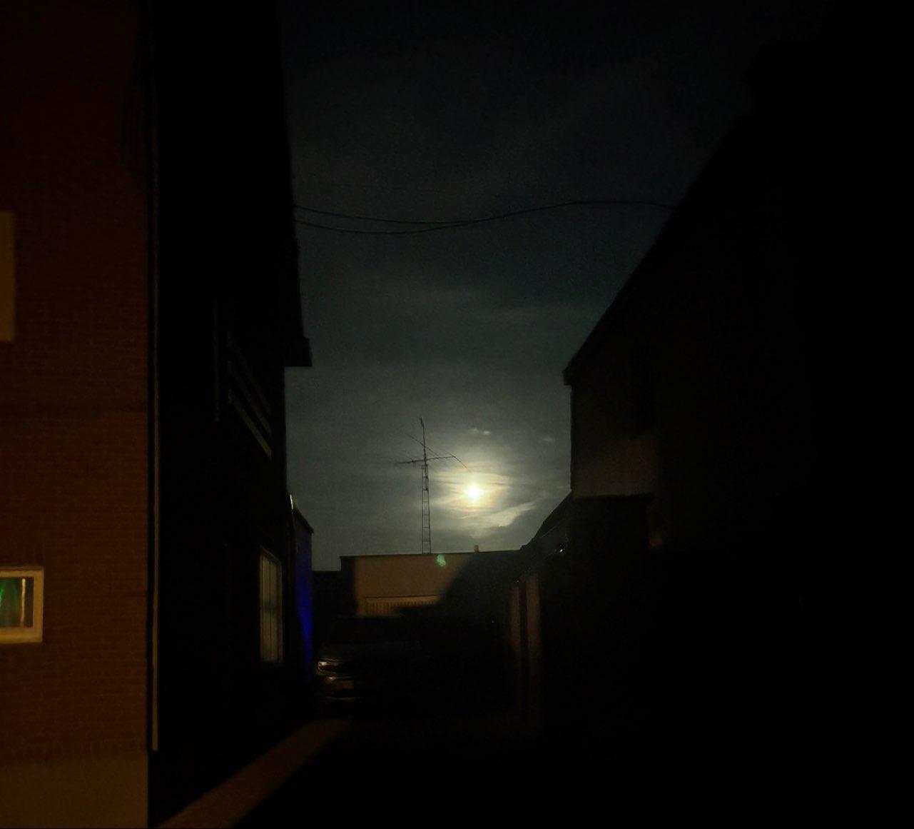The Moon over Zele, België — waning gibbous, Lunar Day 18