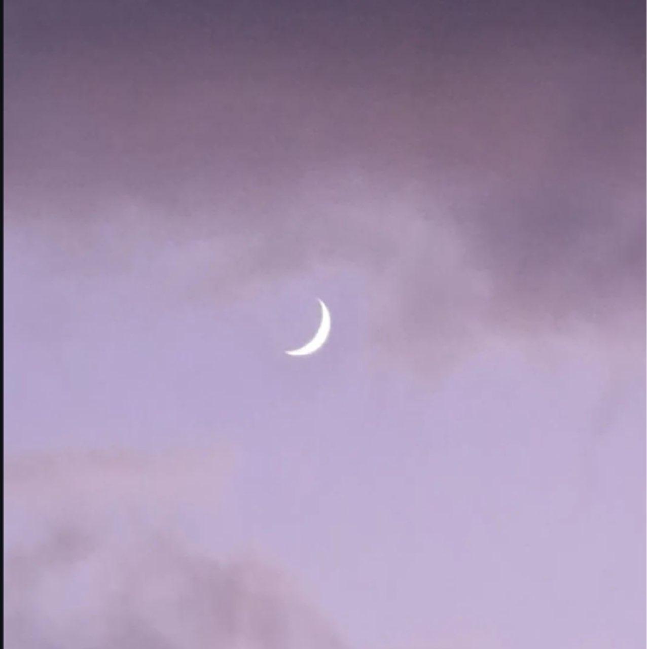 The Moon over Toulouse, Francia — waxing crescent, Lunar Day 5