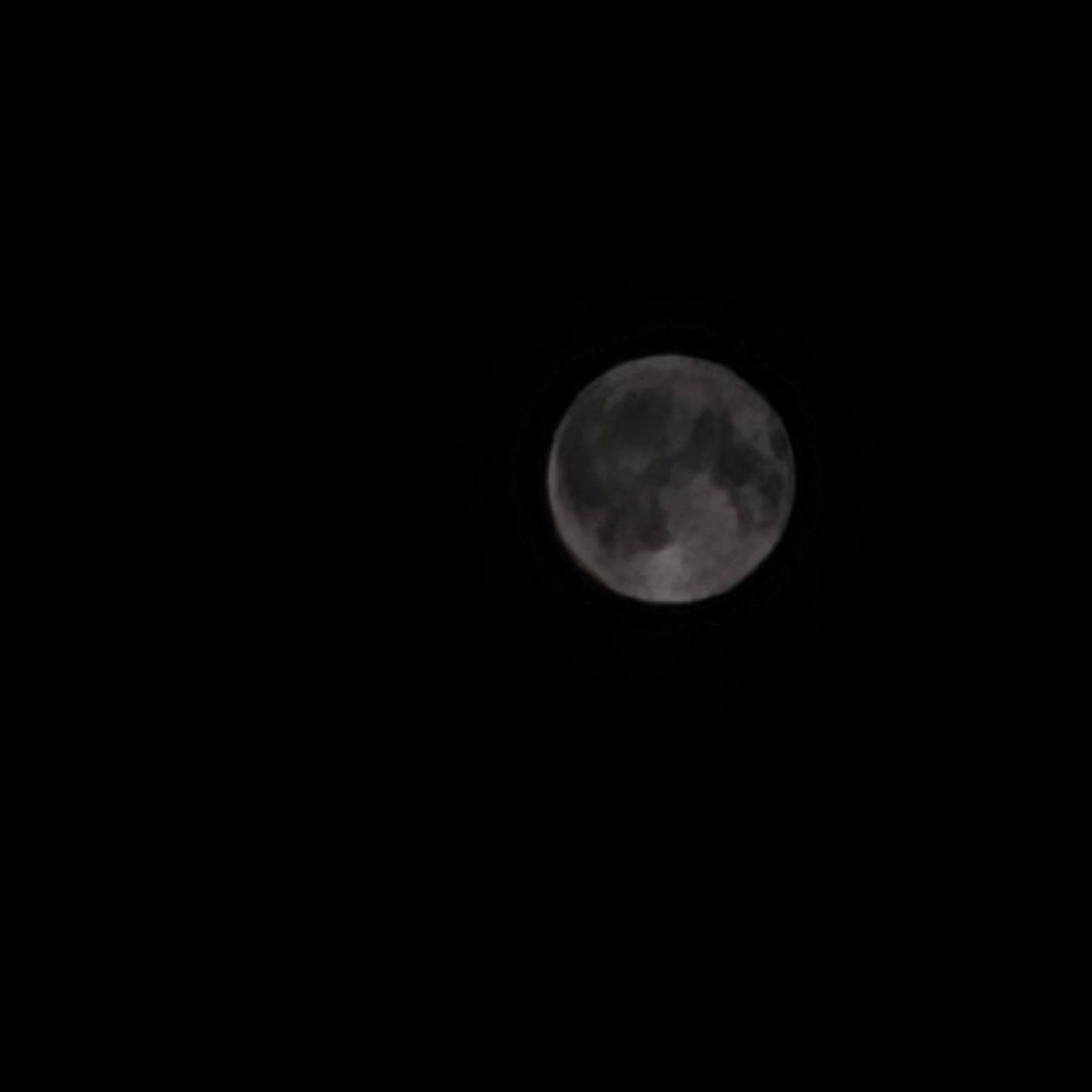 The Moon over Amsterdam, Nederland — full moon, Lunar Day 16