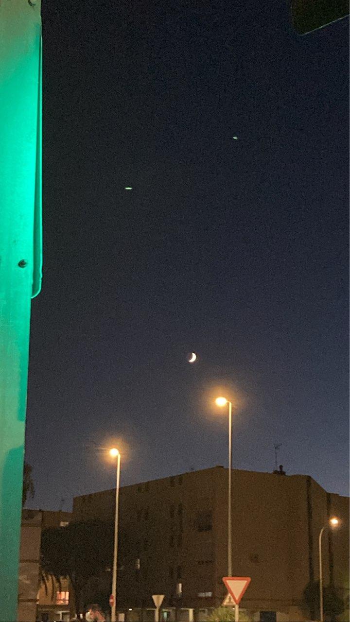 The Moon over Puerto Real, España — waxing crescent, Lunar Day 6