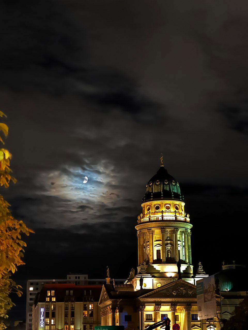 The Moon over Nürnberg, Deutschland — waxing gibbous, Lunar Day 12