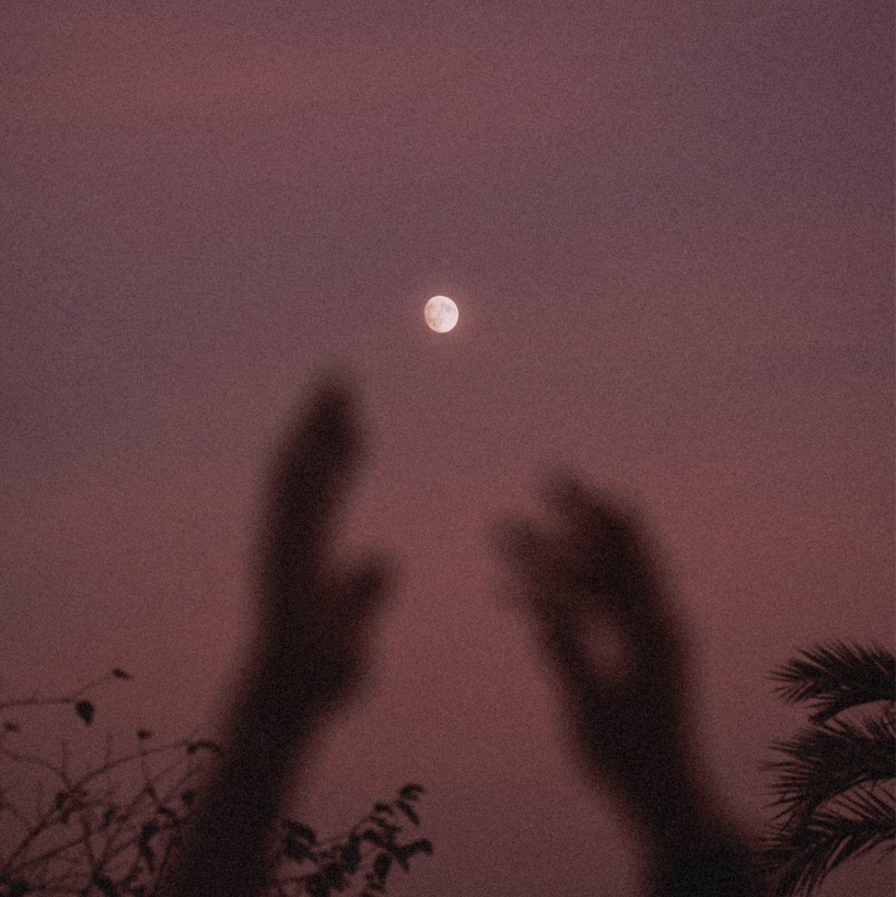 The Moon over Picanya, España — waxing gibbous, Lunar Day 14