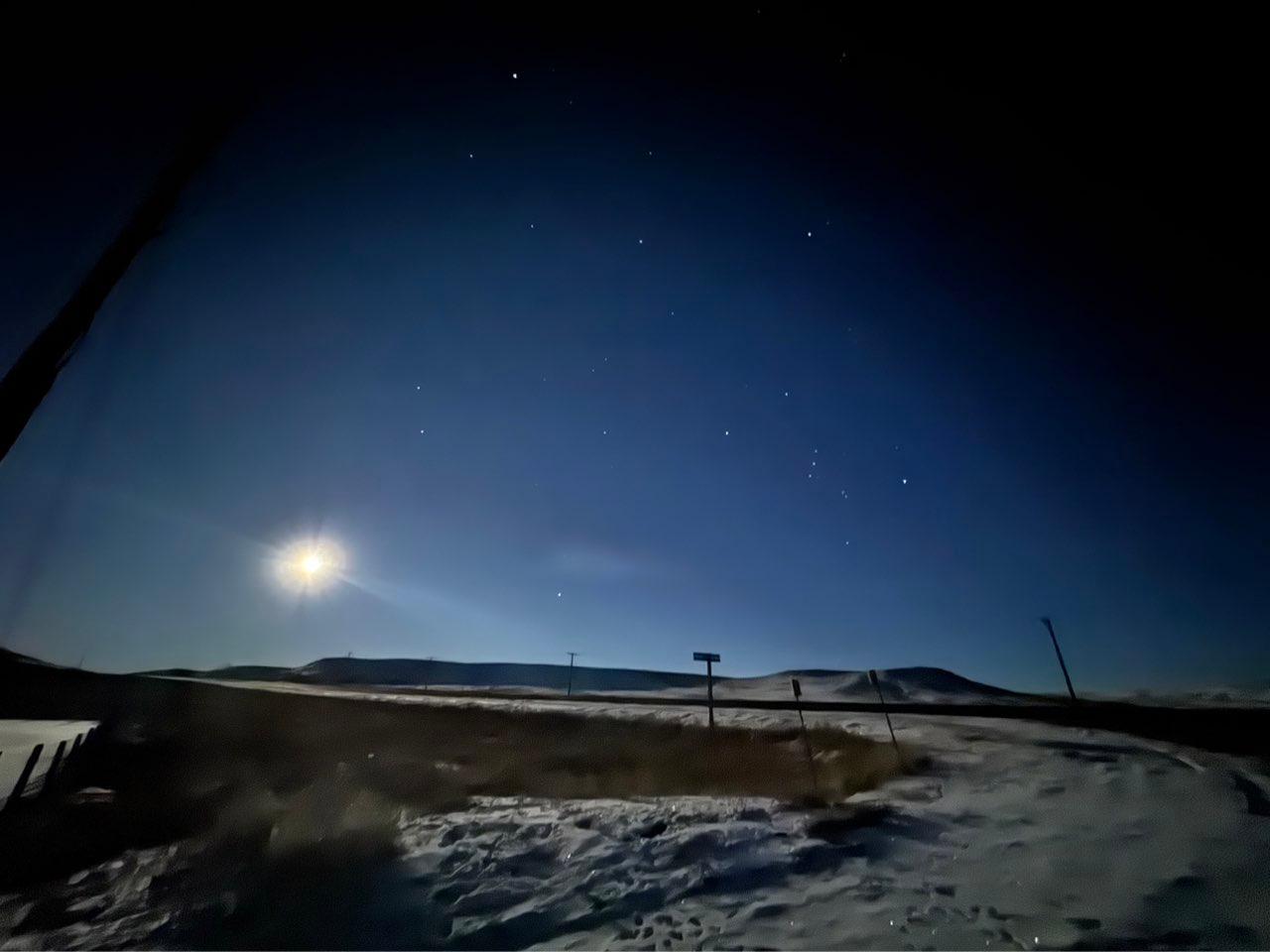 The Moon over Eastend, Canada — full moon, Lunar Day 17
