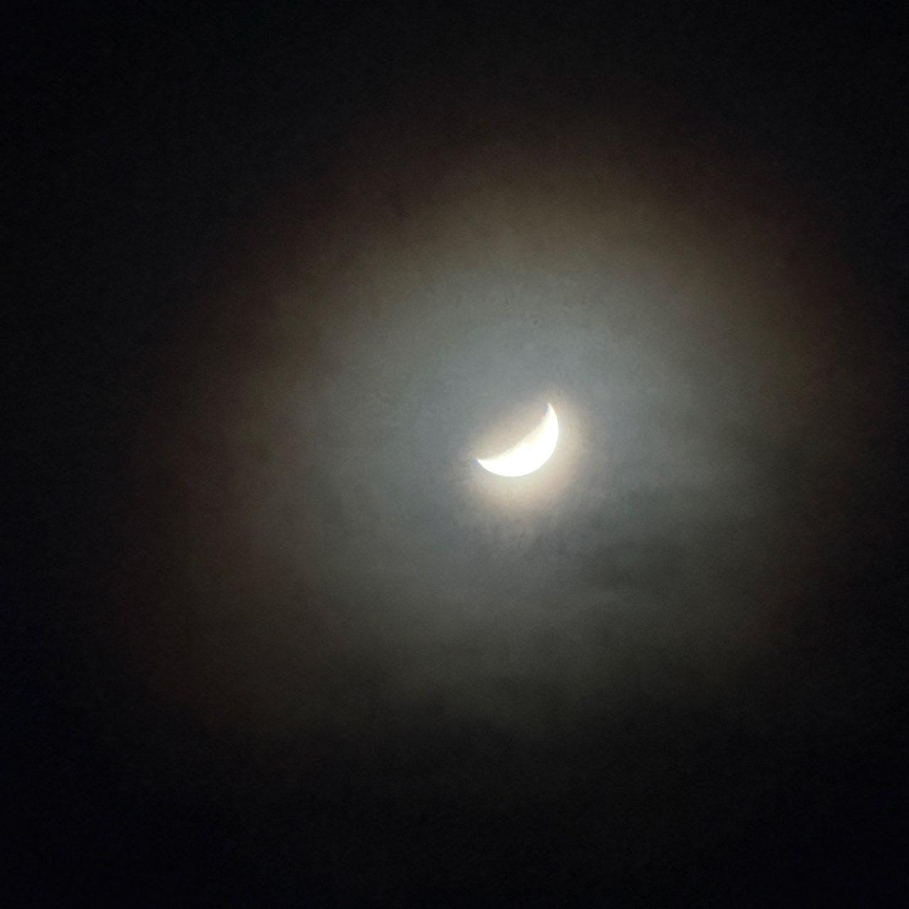 The Moon over Dagenham, United Kingdom — first quarter, Lunar Day 7