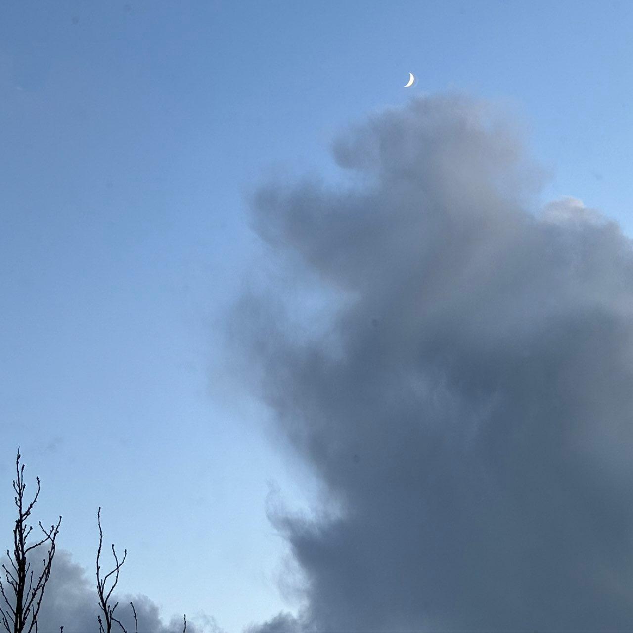 The Moon over Zaandam, Nederland — first quarter, Lunar Day 6