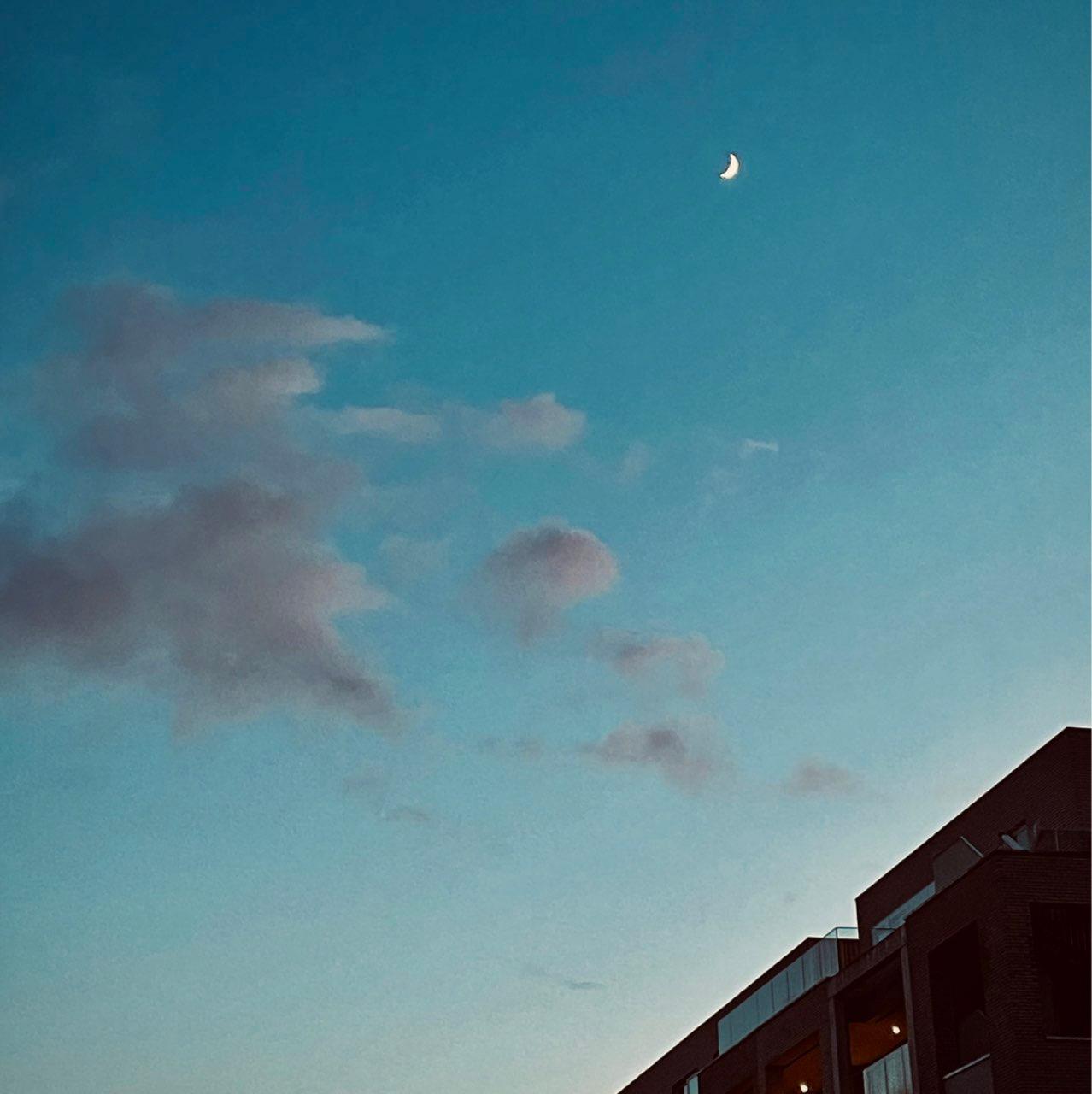 The Moon over Ghent, Belgium — waxing crescent, Lunar Day 5