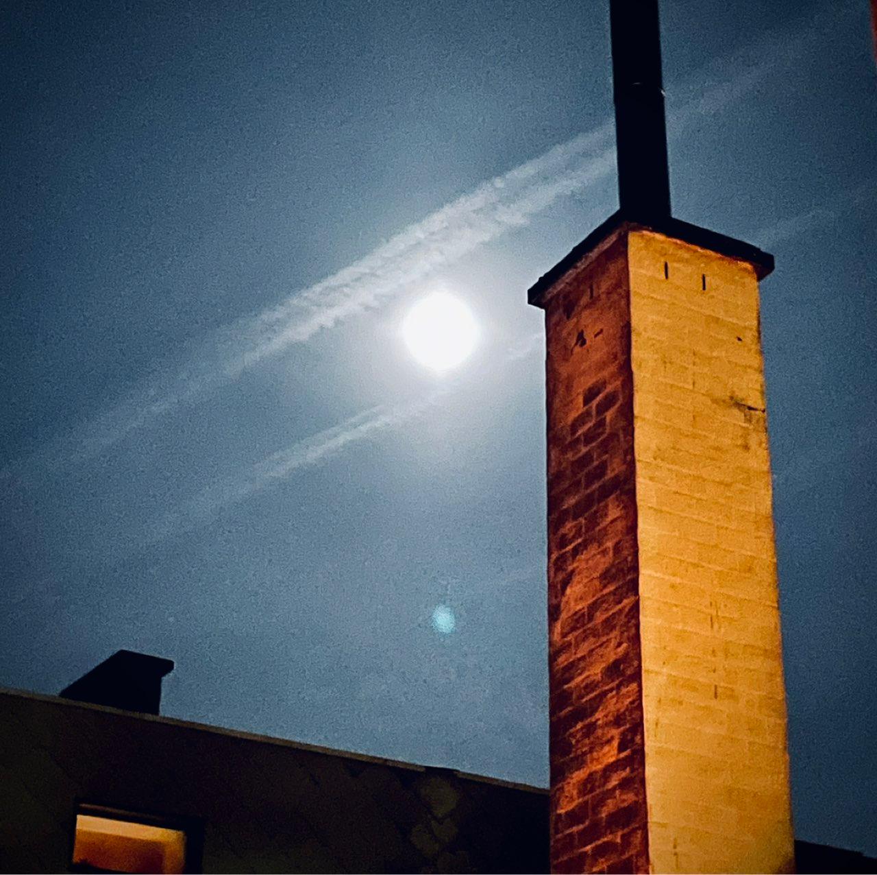 The Moon over Ghent, Belgium — full moon, Lunar Day 16