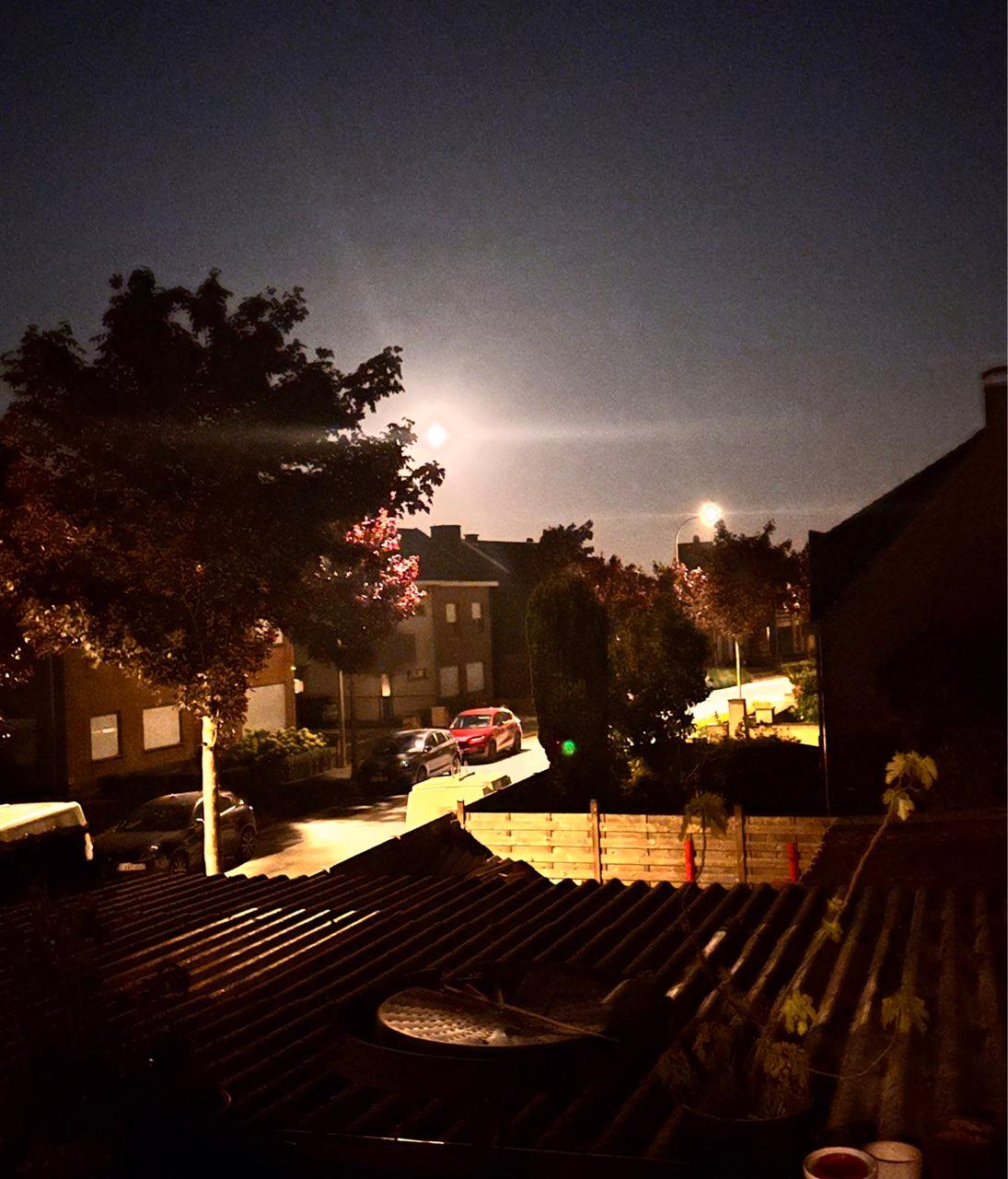 The Moon over Zele, België — waning gibbous, Lunar Day 18