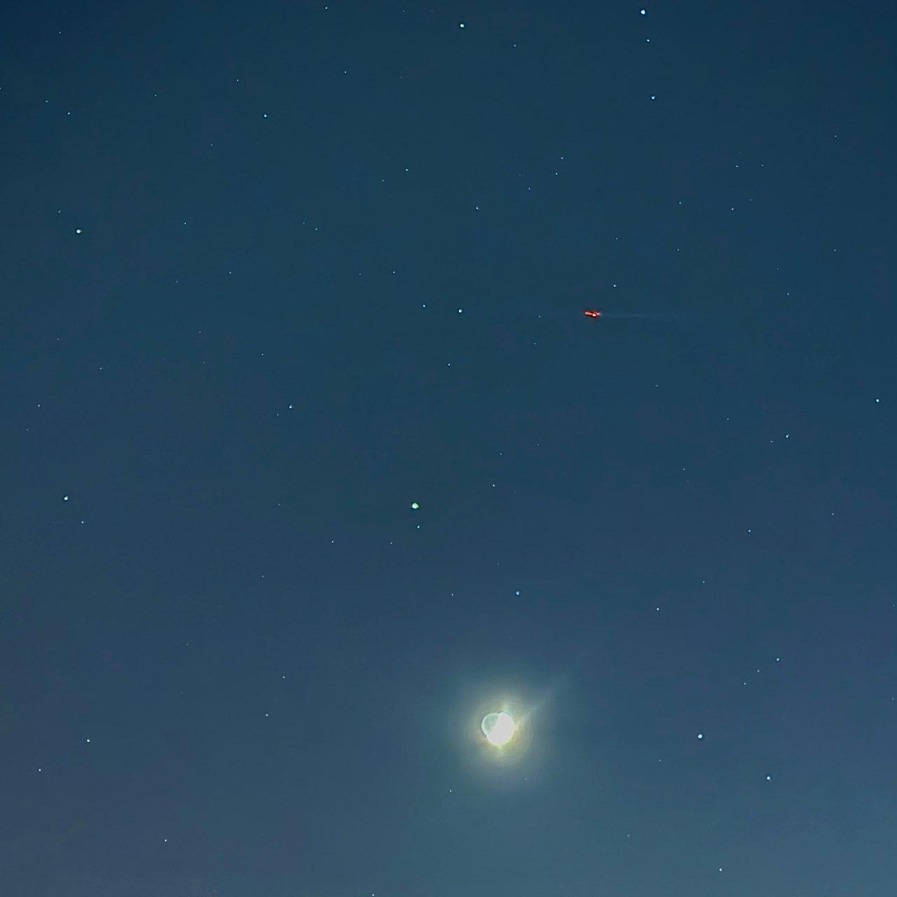 The Moon over Schaerbeek, Belgique — waxing crescent, Lunar Day 6