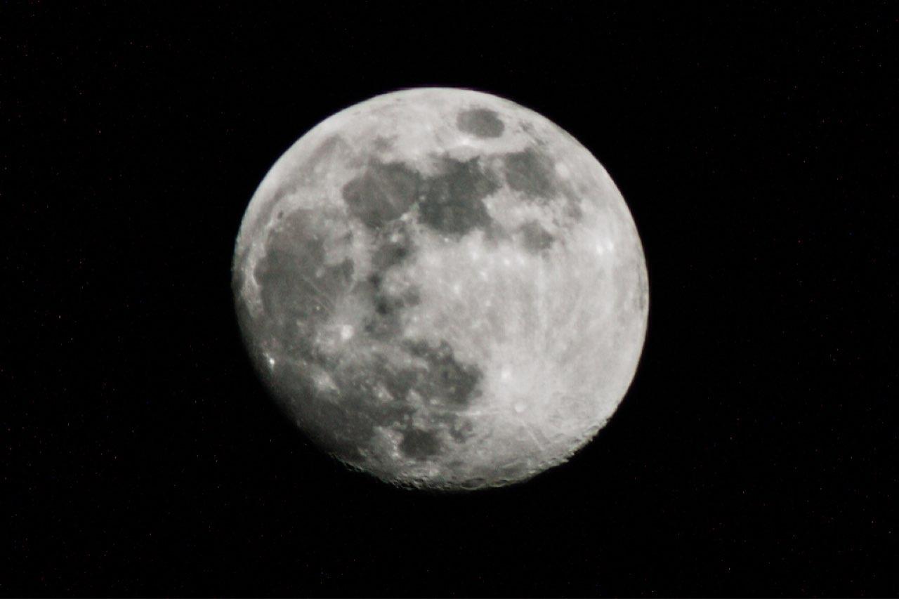 The Moon over Brandon, Canada — waxing gibbous, Lunar Day 13