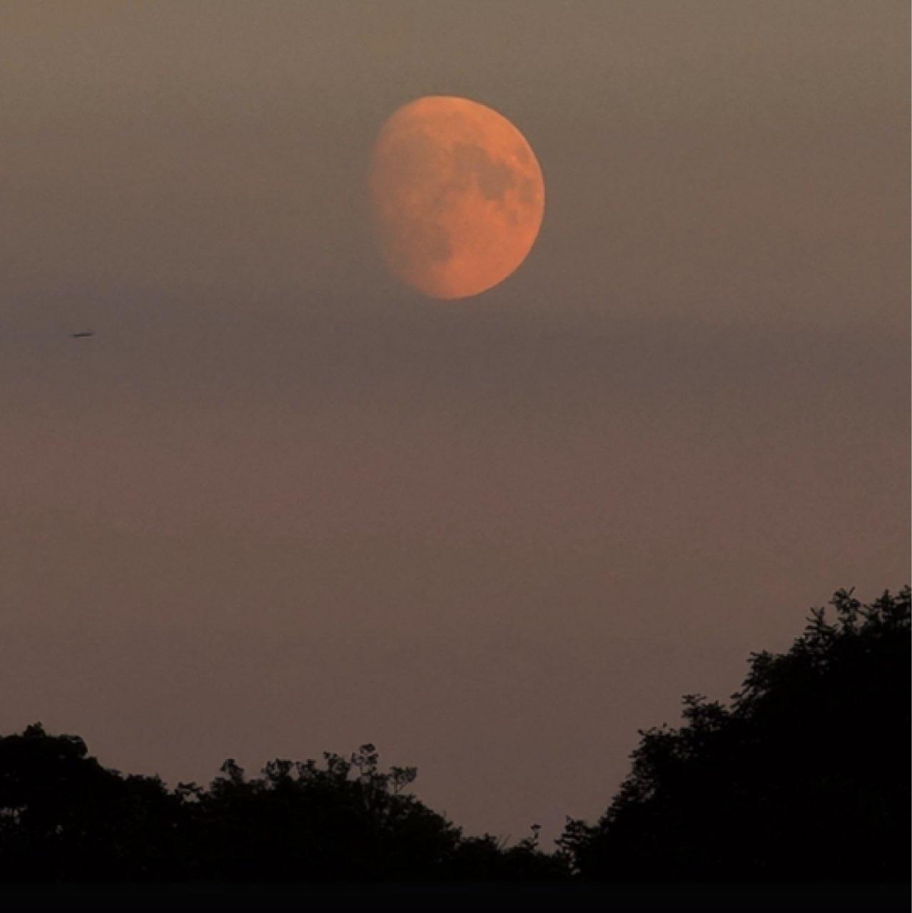 The Moon over Toulouse, Francia — last quarter, Lunar Day 21