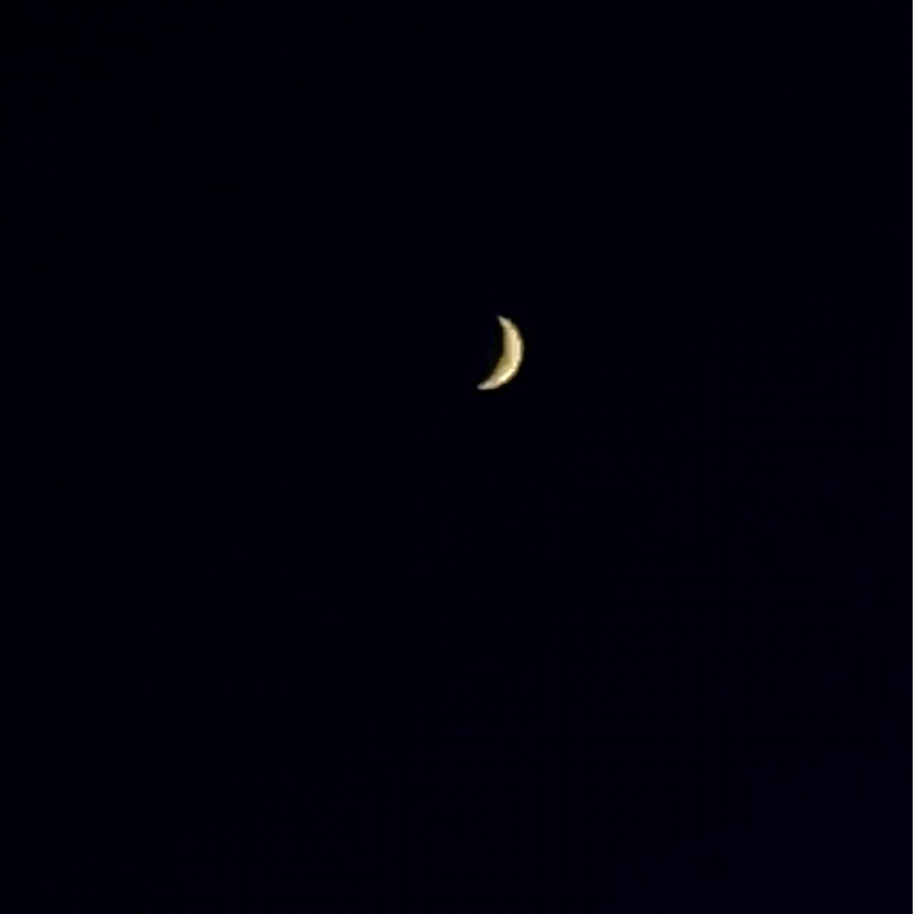 The Moon over Bernalda, Italia — waxing crescent, Lunar Day 6