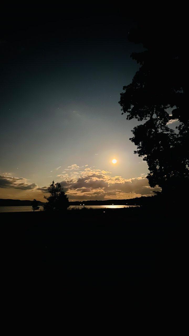 The Moon over Laurentian Hills, Canada — full moon, Lunar Day 16