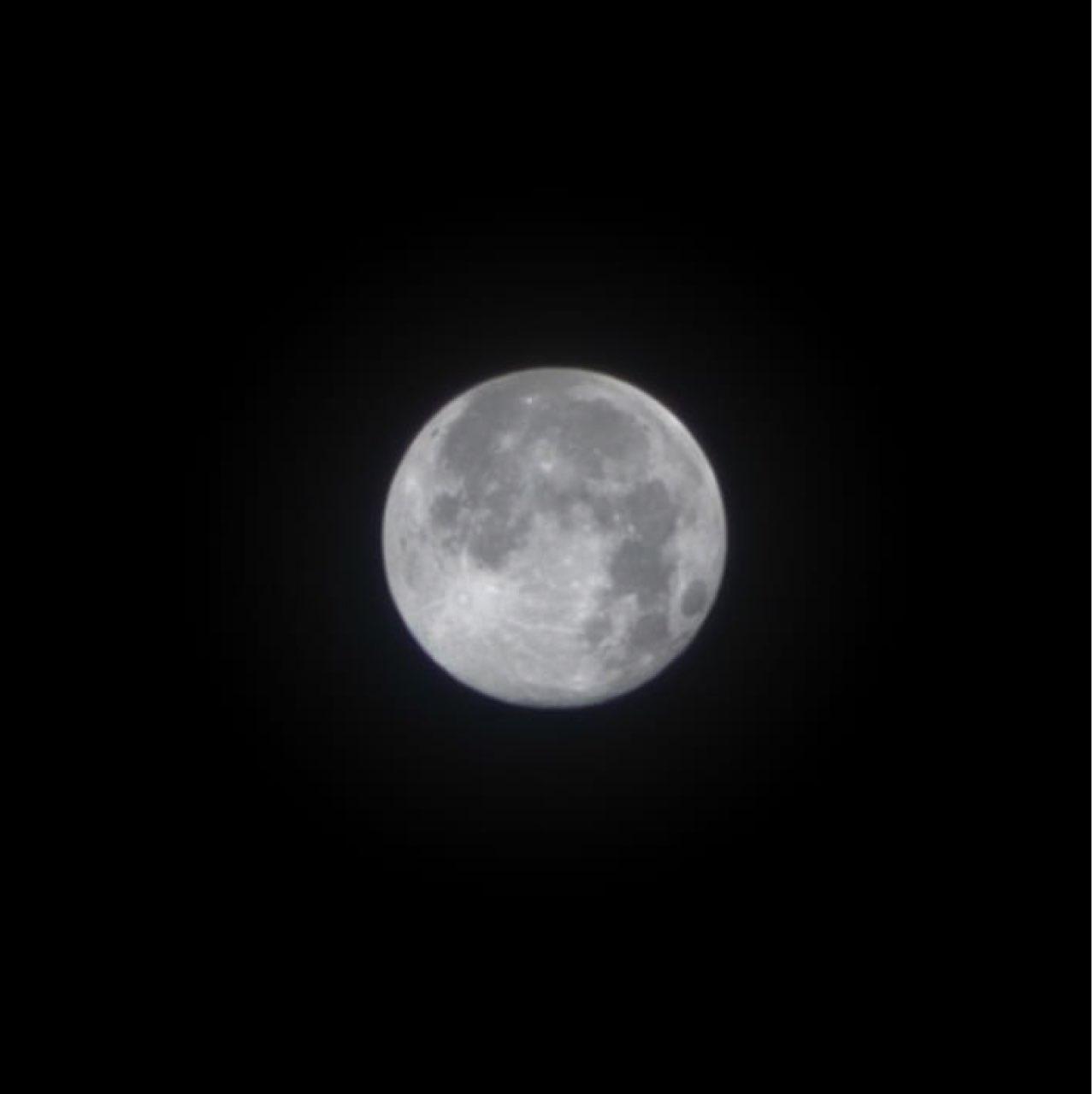 The Moon over Manchester, United Kingdom — full moon, Lunar Day 16