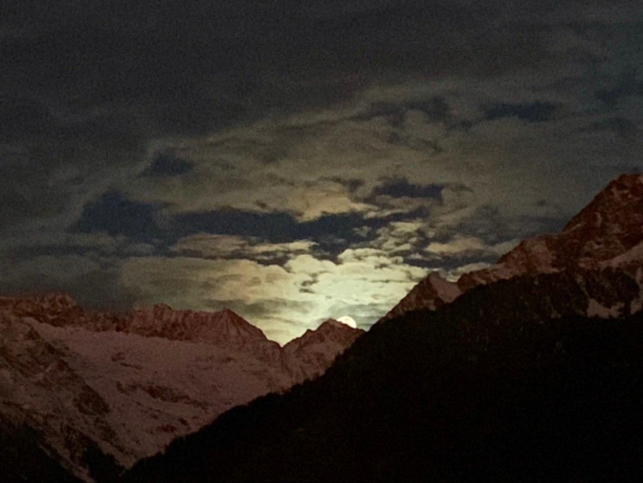 The Moon over Merano, Italia — full moon, Lunar Day 15