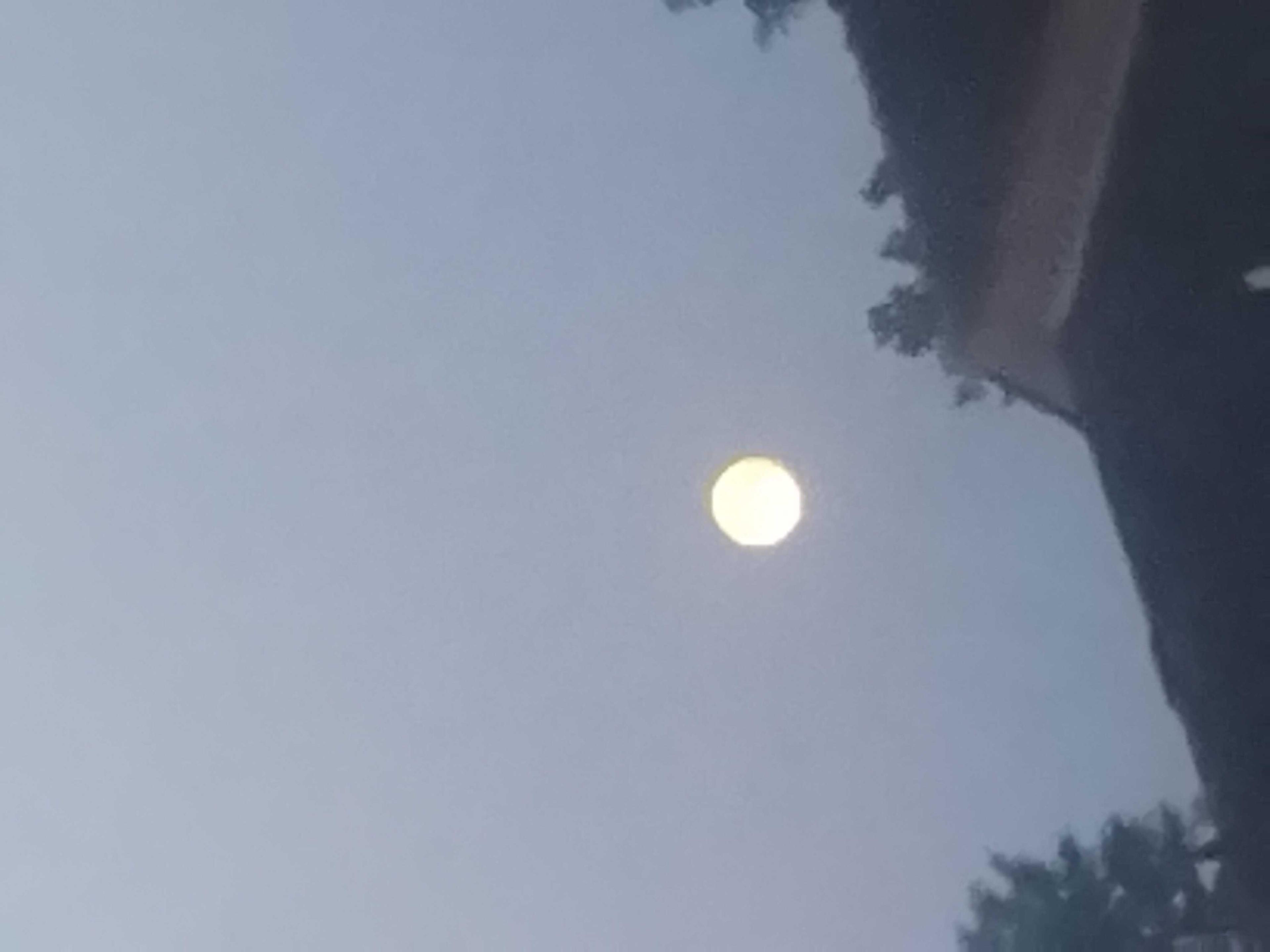 The Moon over United Kingdom — full moon, Lunar Day 17