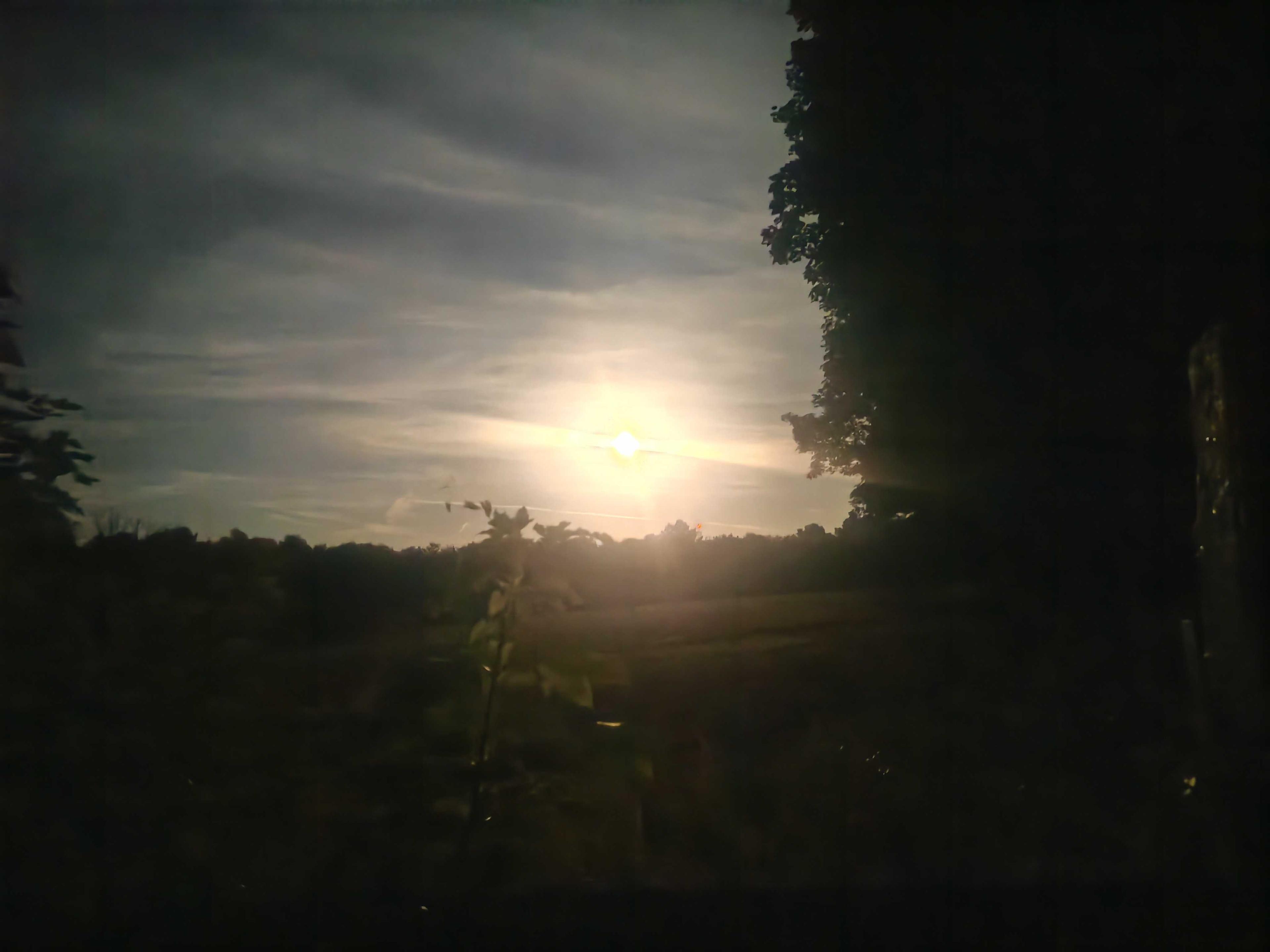 The Moon over United Kingdom — full moon, Lunar Day 16