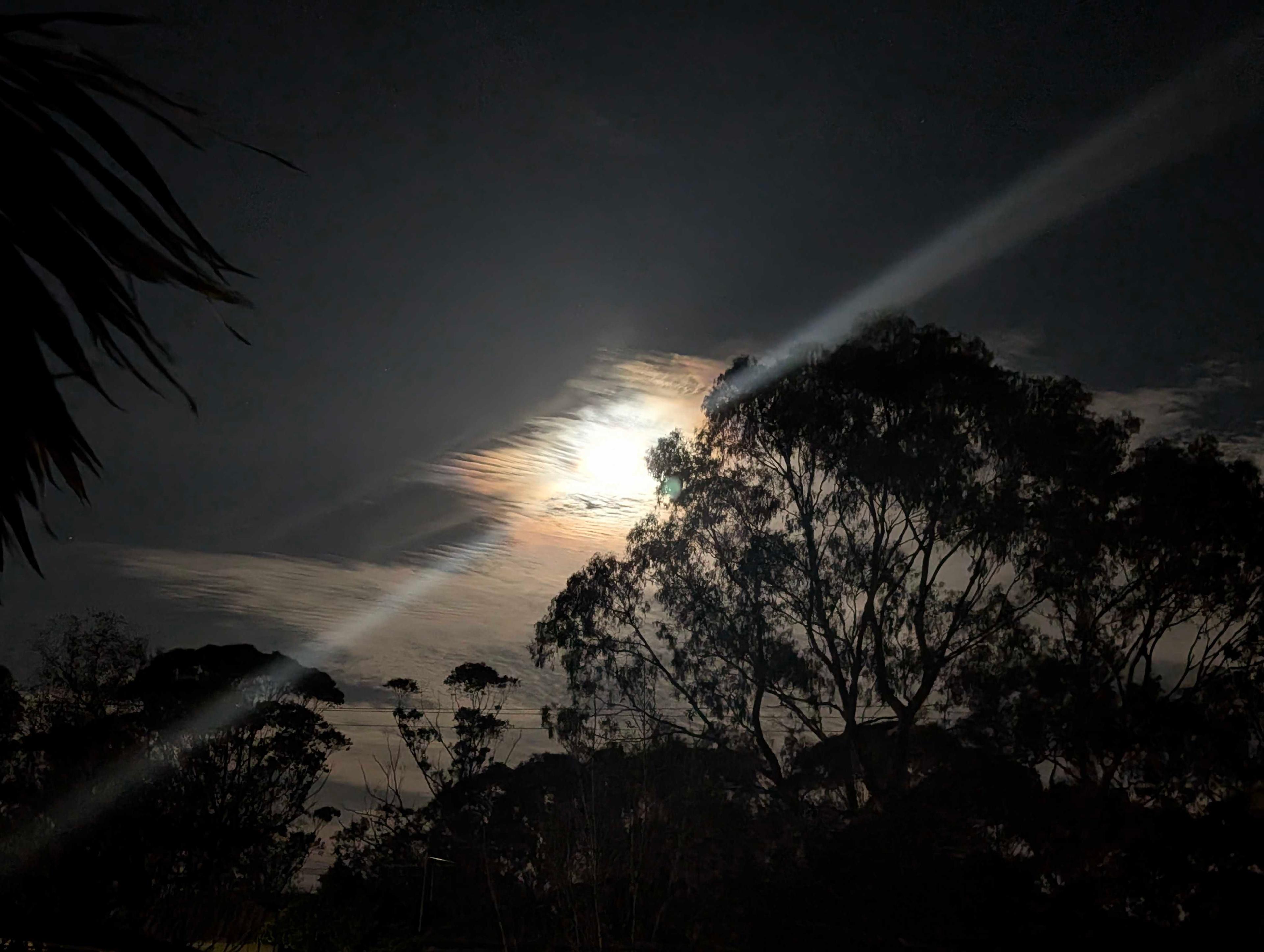 The Moon over Cranbourne East, Australia — full moon, Lunar Day 15