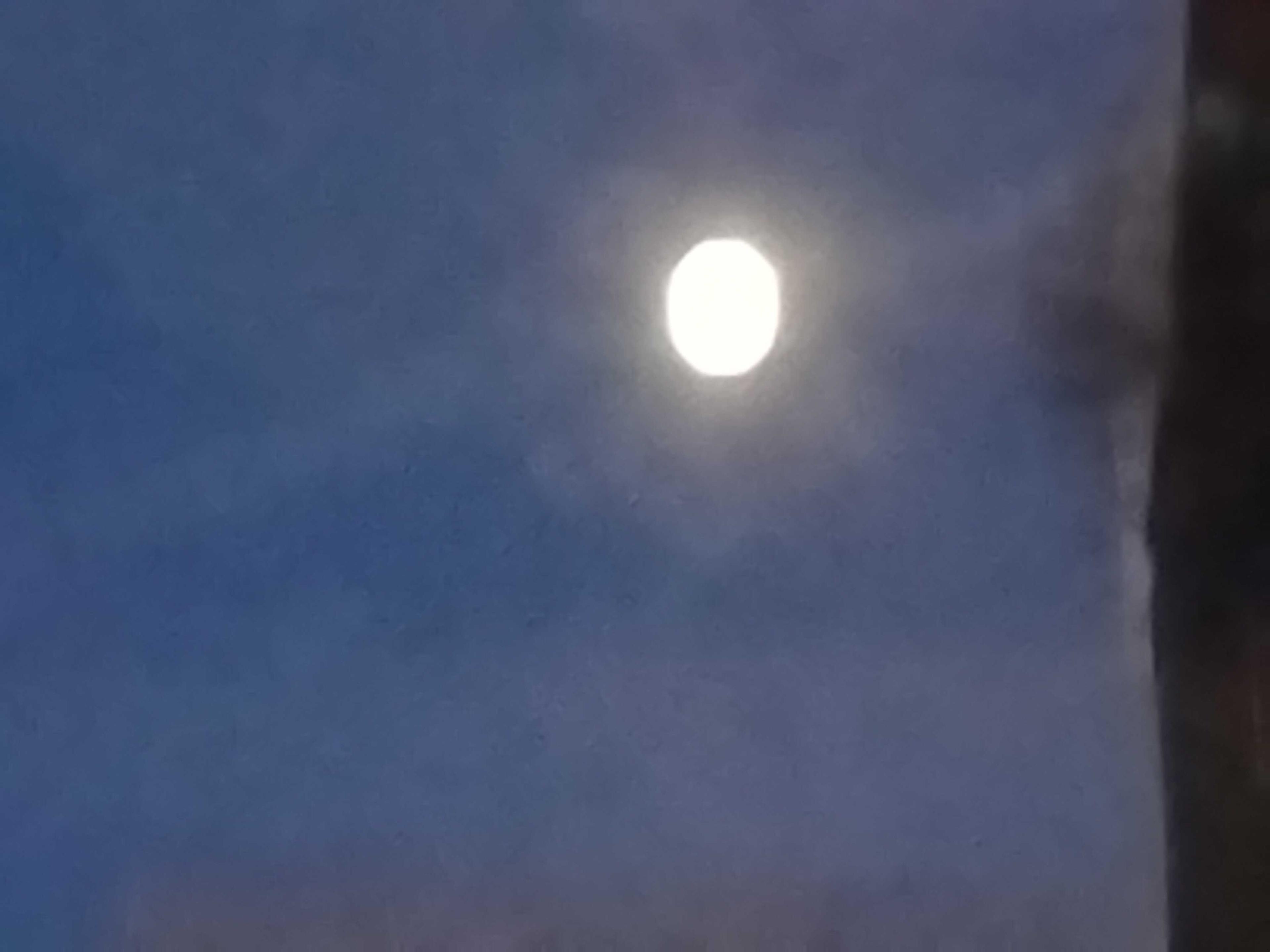 The Moon over United Kingdom — full moon, Lunar Day 16
