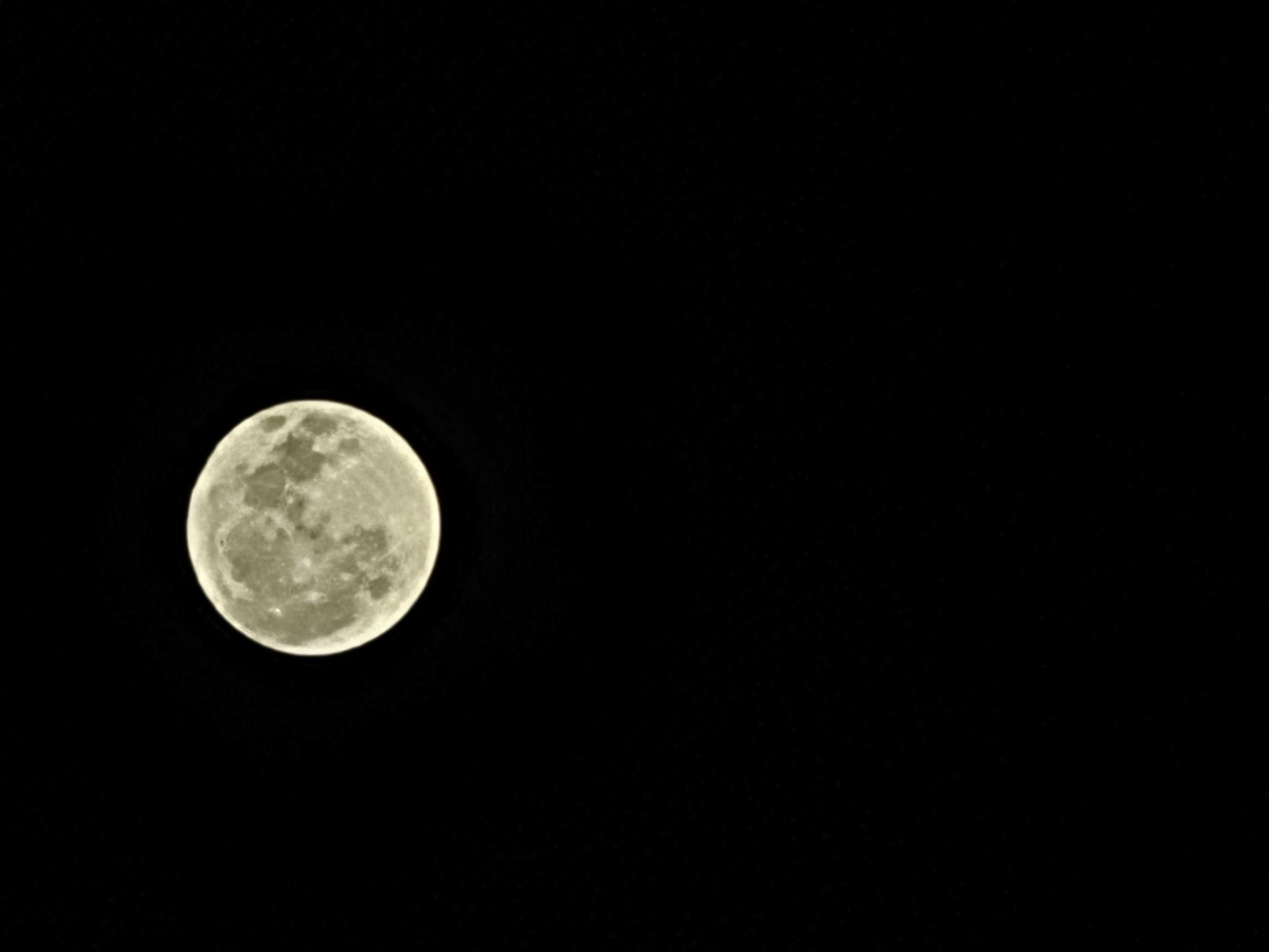 The Moon over United Kingdom — full moon, Lunar Day 16