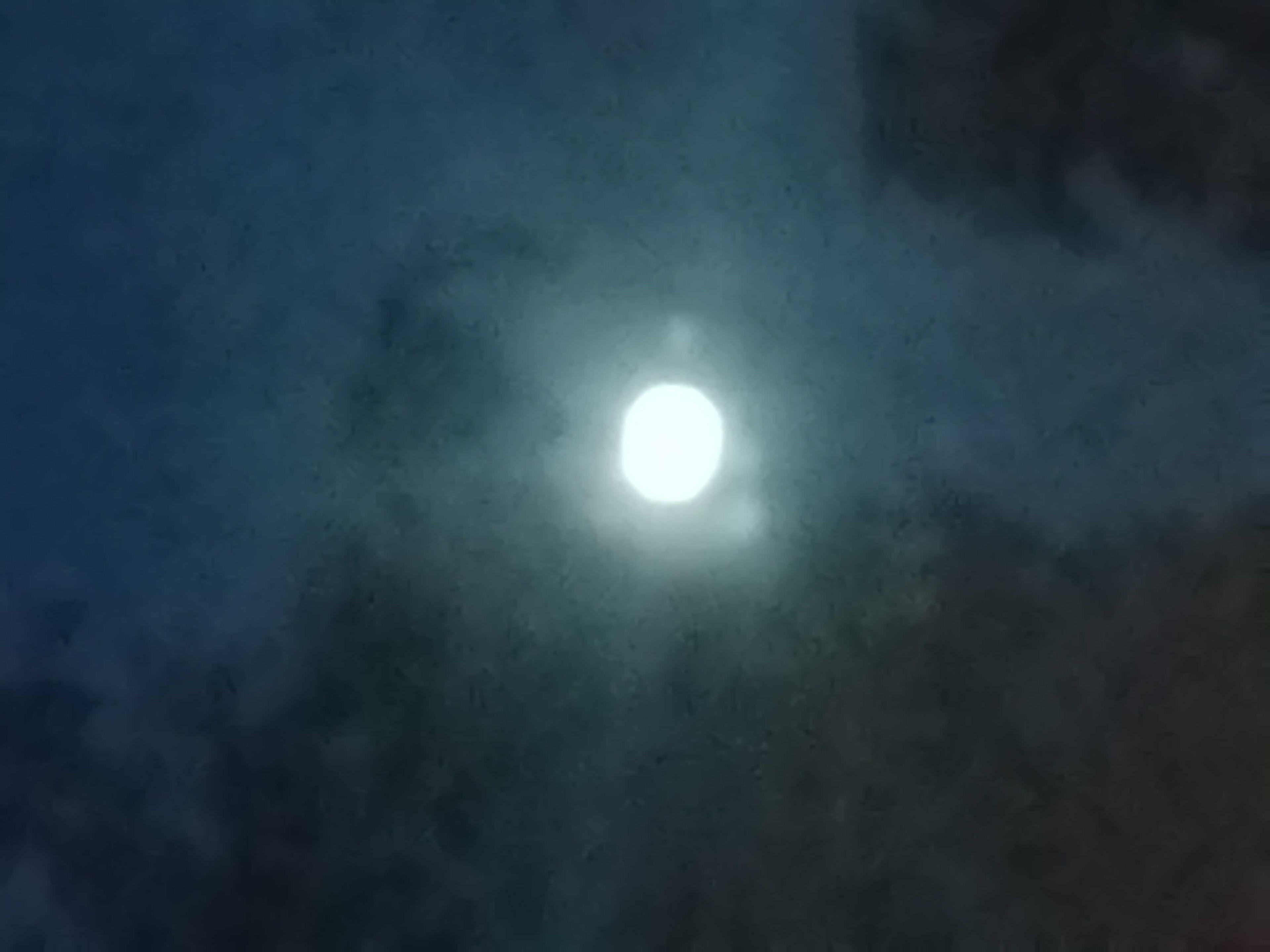 The Moon over United Kingdom — full moon, Lunar Day 15